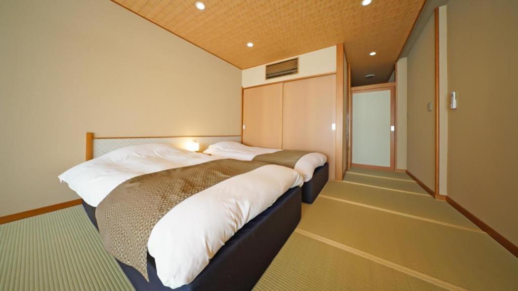 Tsukino Sumika Atami Juraku Hotel ภายนอก รูปภาพ