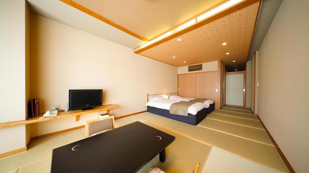Tsukino Sumika Atami Juraku Hotel ภายนอก รูปภาพ