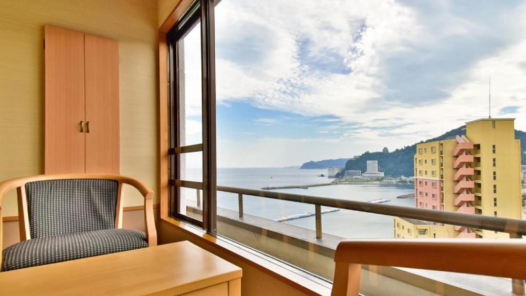 Tsukino Sumika Atami Juraku Hotel ภายนอก รูปภาพ