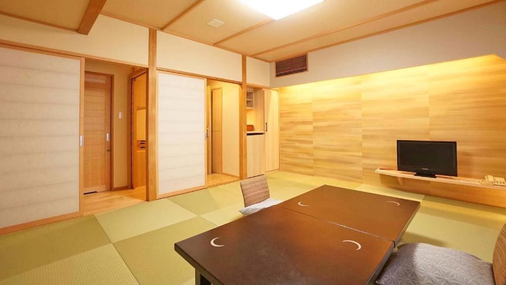 Tsukino Sumika Atami Juraku Hotel ภายนอก รูปภาพ