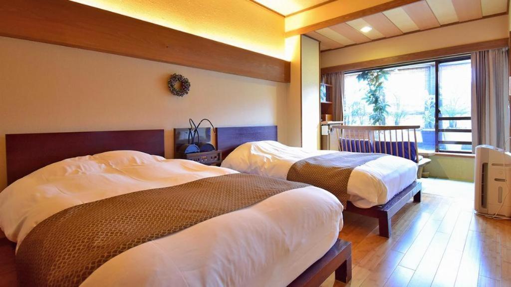 Tsukino Sumika Atami Juraku Hotel ภายนอก รูปภาพ