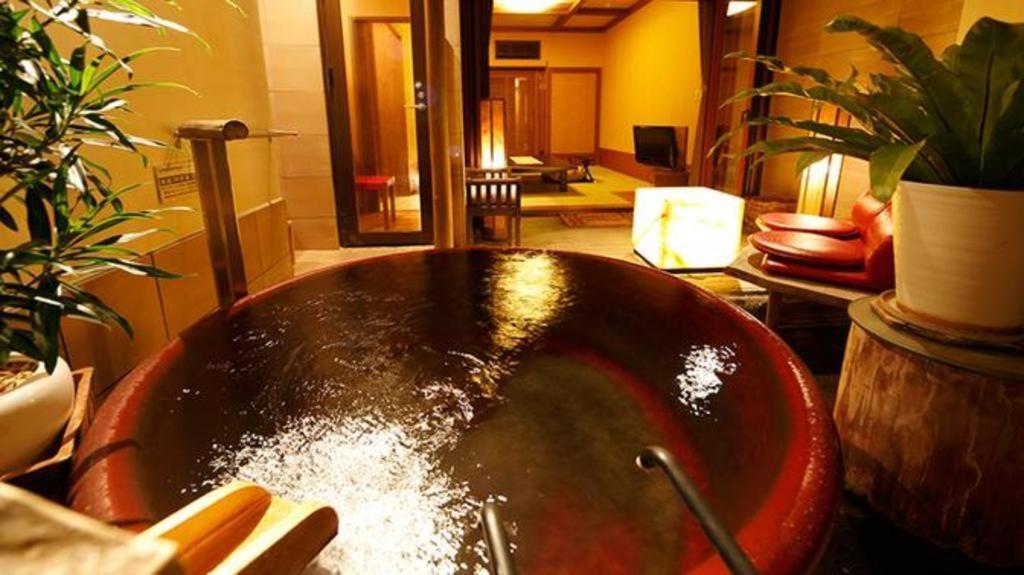 Tsukino Sumika Atami Juraku Hotel ภายนอก รูปภาพ