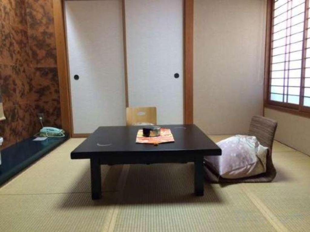 Tsukino Sumika Atami Juraku Hotel ภายนอก รูปภาพ