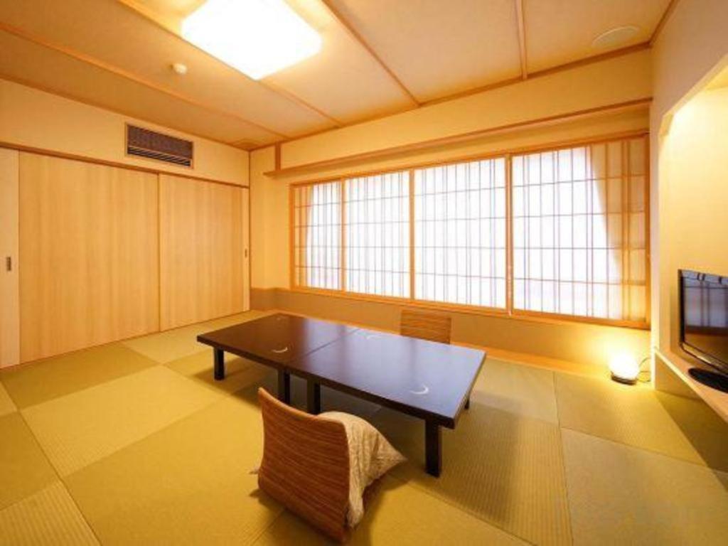 Tsukino Sumika Atami Juraku Hotel ภายนอก รูปภาพ