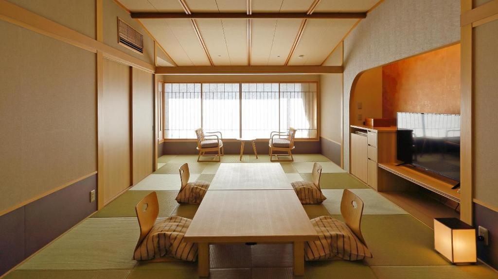 Tsukino Sumika Atami Juraku Hotel ภายนอก รูปภาพ
